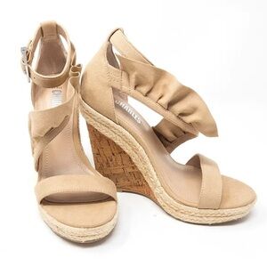 TAN WEDGE SANDALS